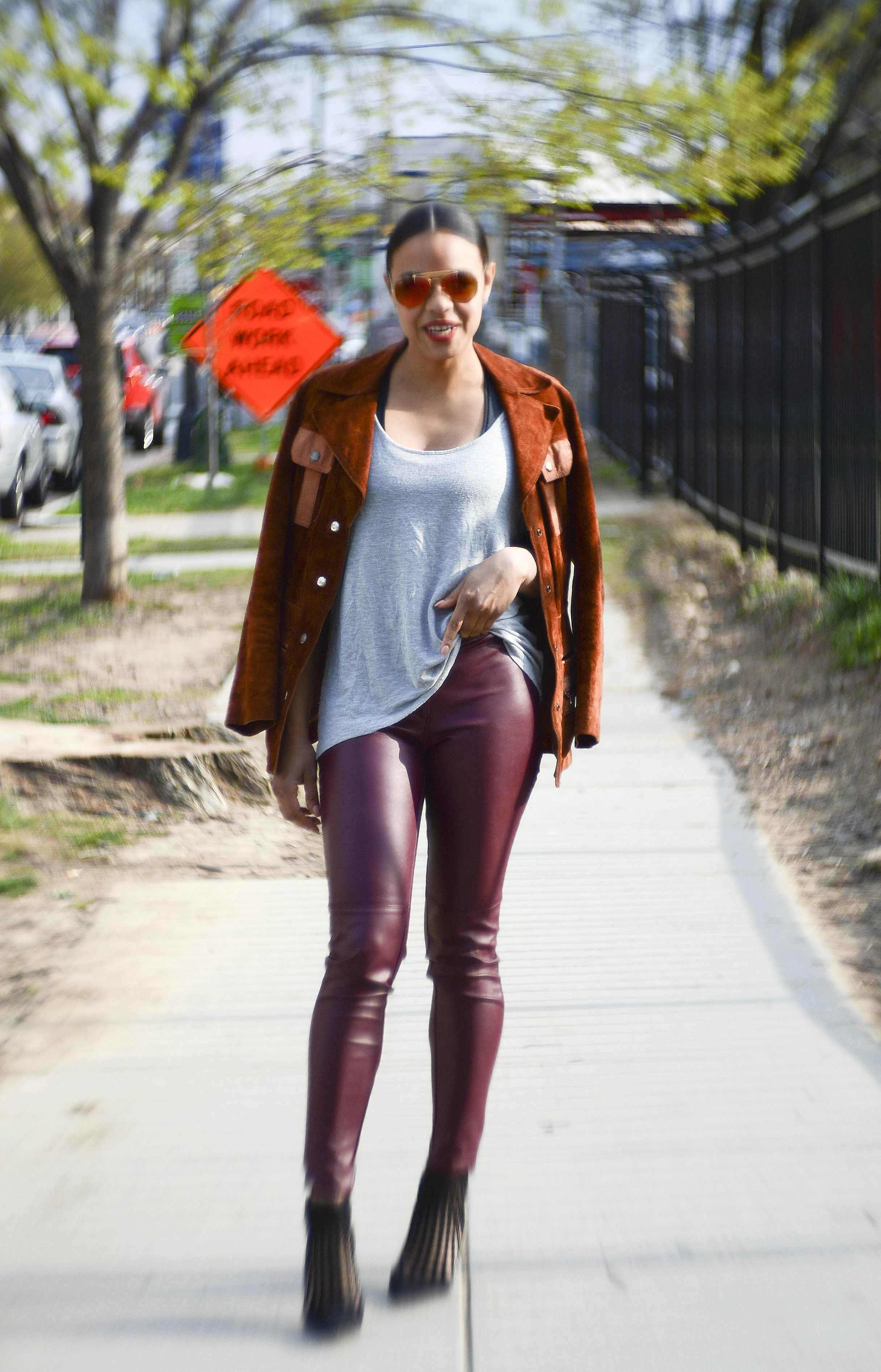 wearing: H&M pants, Forever21 top, Aldo shoes, vintage suede jacket, Ray Ban sunnies