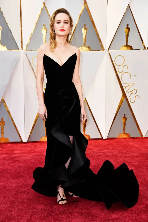 gallery-1488157398-hbz-oscars-brie-larson.jpg