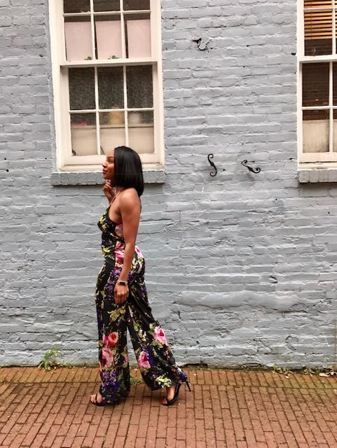 I love me a gooooood jumpsuit and anything with a floral print! This jumpsuit was perfect for Sunday brunch with my girls. 