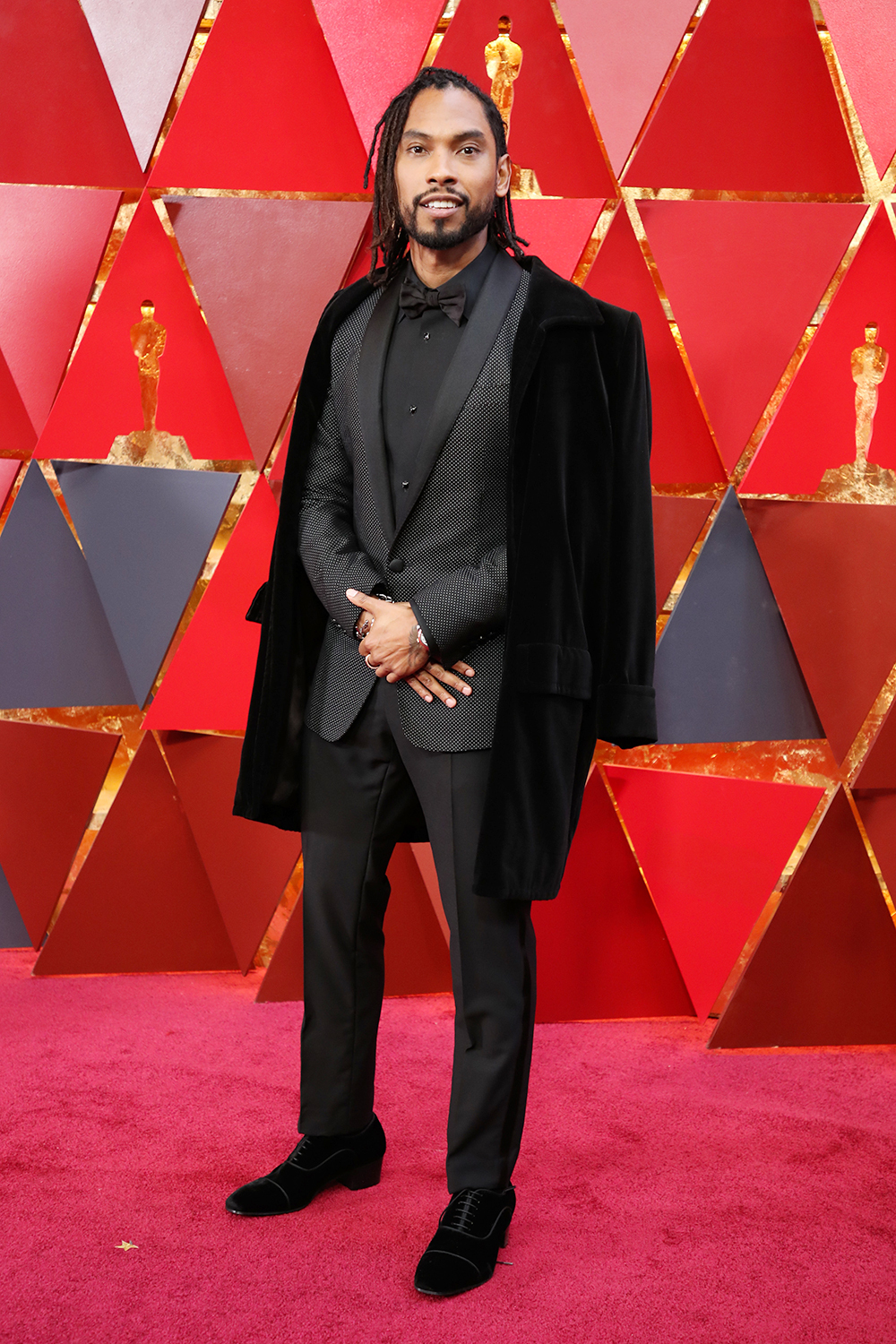 miguel-oscars-red-carpet-1.jpg