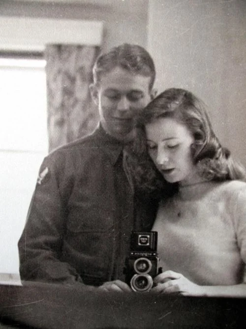 IS IT LOVE? THE PERPLEXITY OF YOUTUBE COUPLES