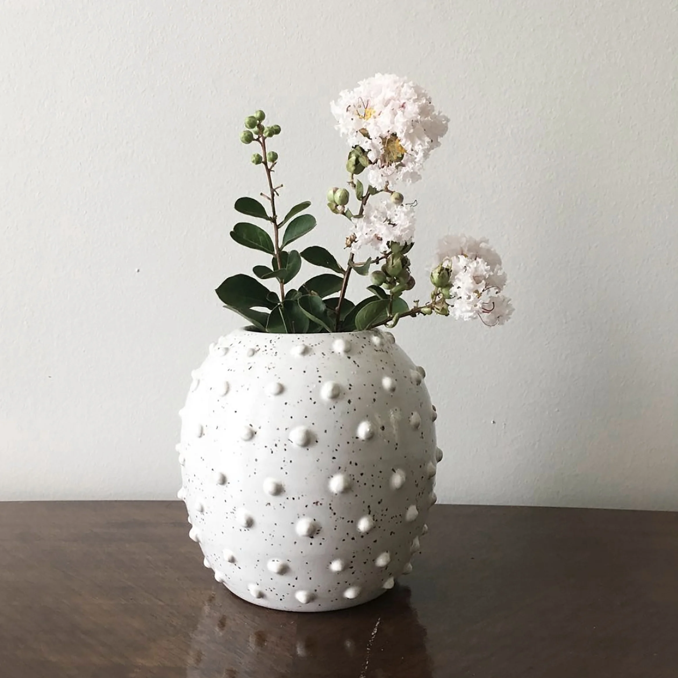 Dotted+Vase.jpg