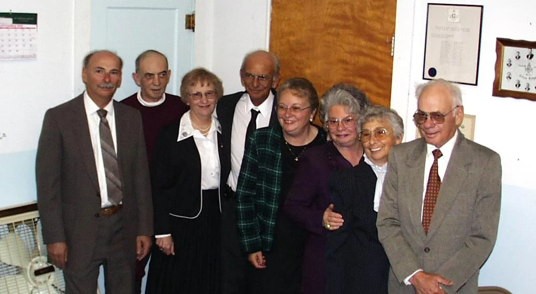 The siblings, in order of birth (right to left), 21 Sept. 1999.