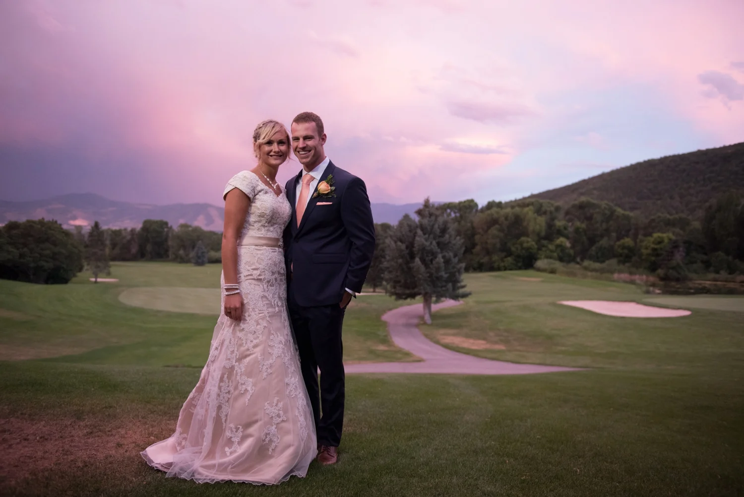 photographybyjamileavitt-dukedraperwasatchgolfwedding_0127.jpg