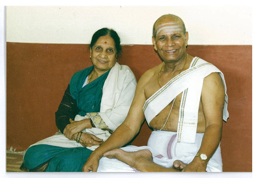 Guruji 5(9x6)(net).jpg