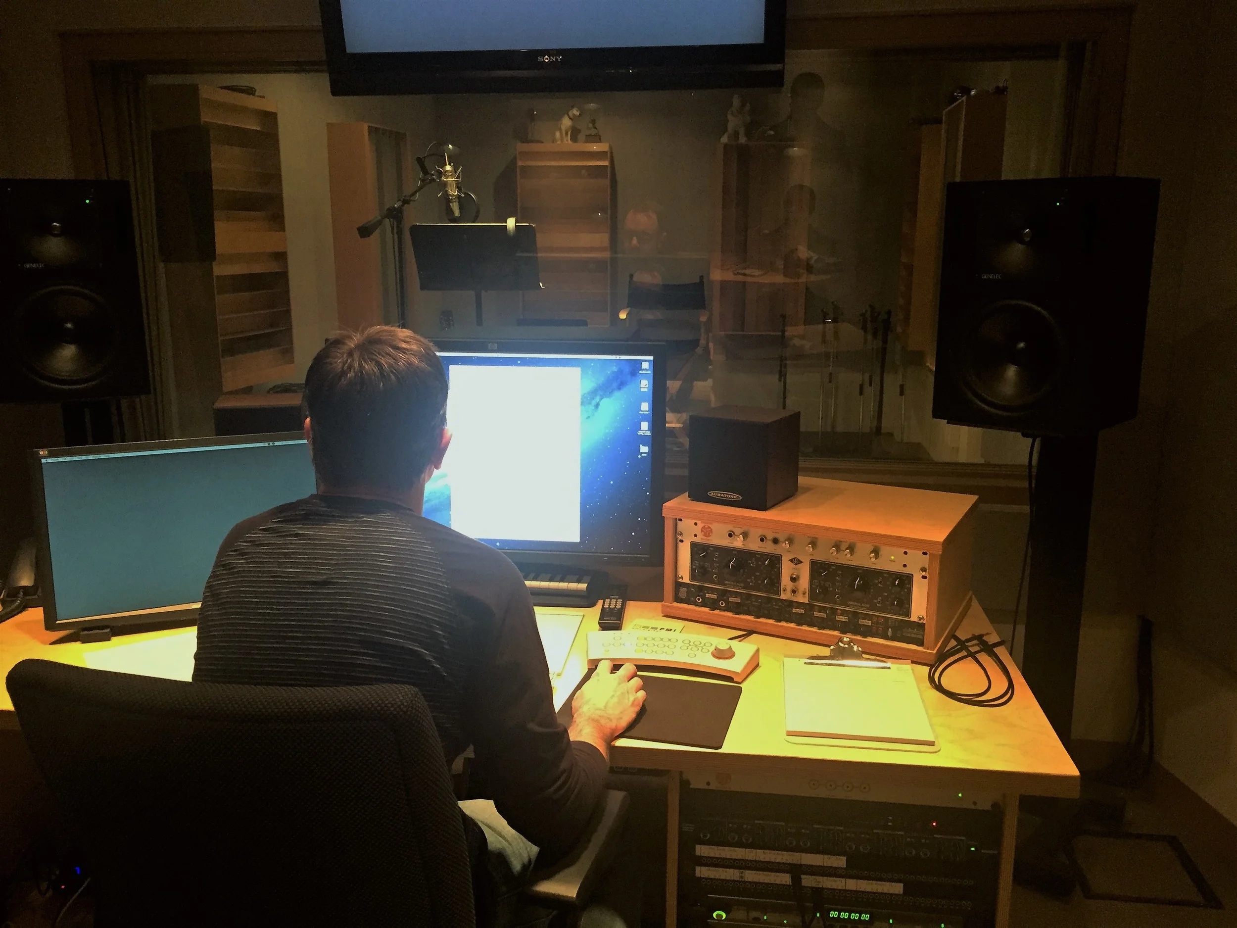  Recording Mixing Room 
