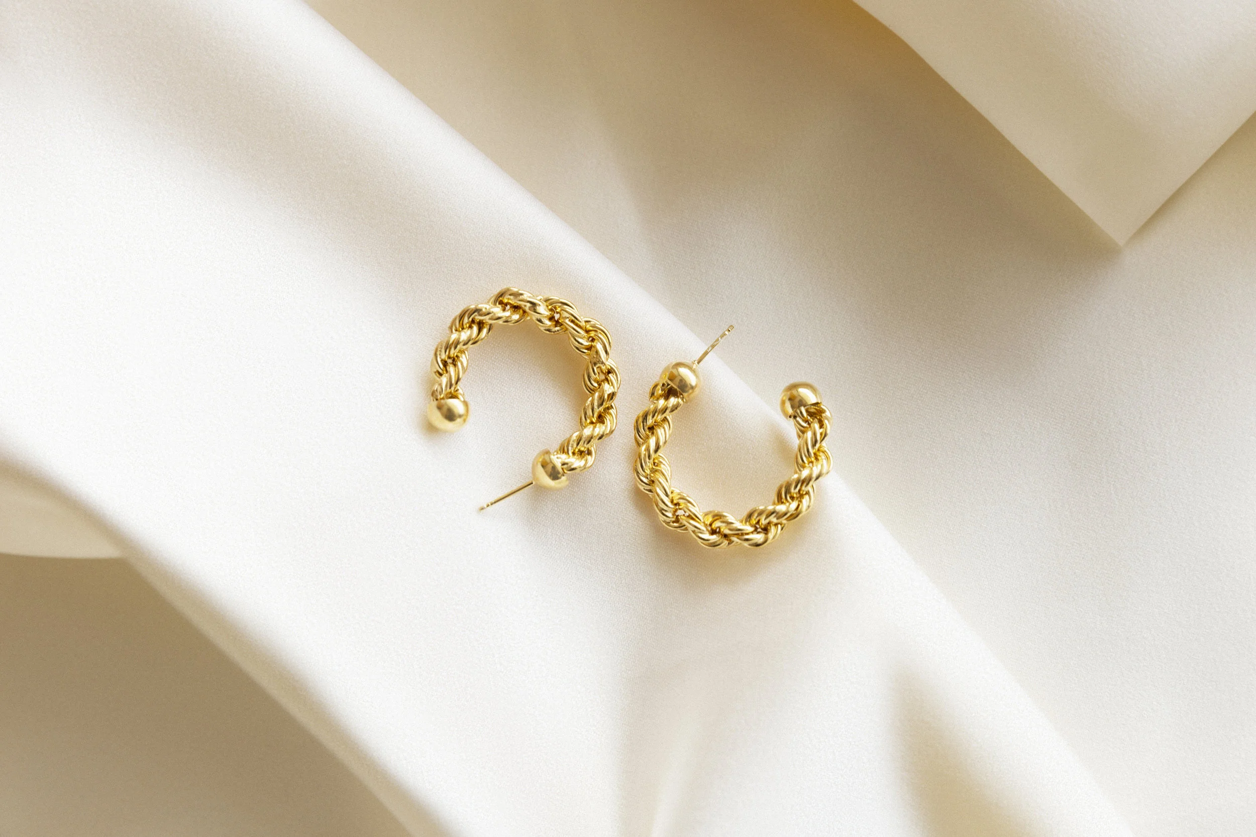 bia_earrings.jpg