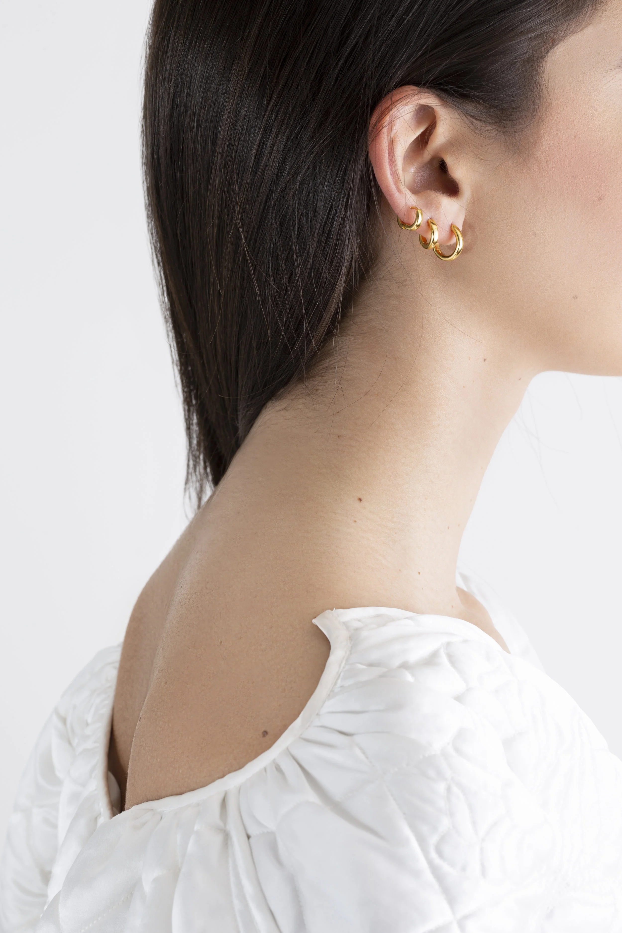 huggies earrings