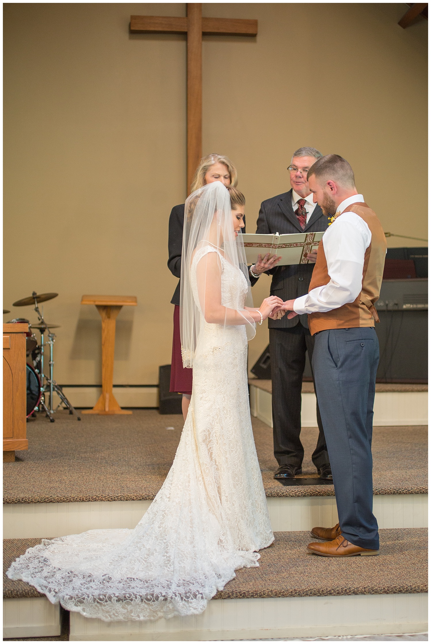 Harding - #ezinlove Caledonia NY Camp Wedding 57.jpg