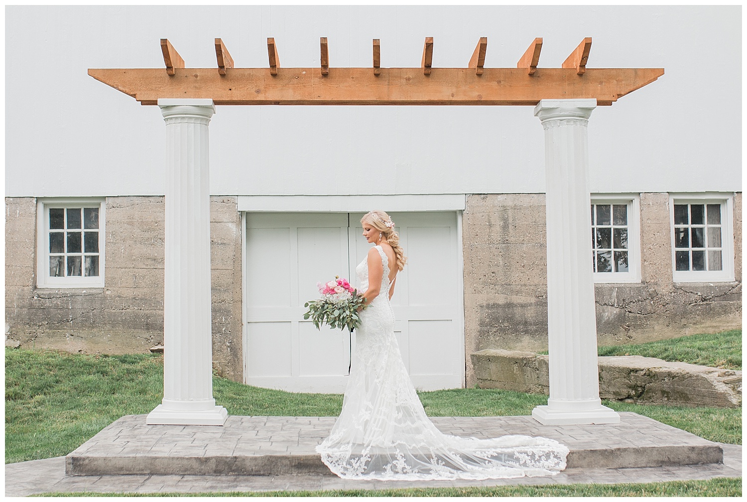 Kellie and Andrew Fitch - Avon Century Barns - Lass and Beau-194_Buffalo wedding photography.jpg