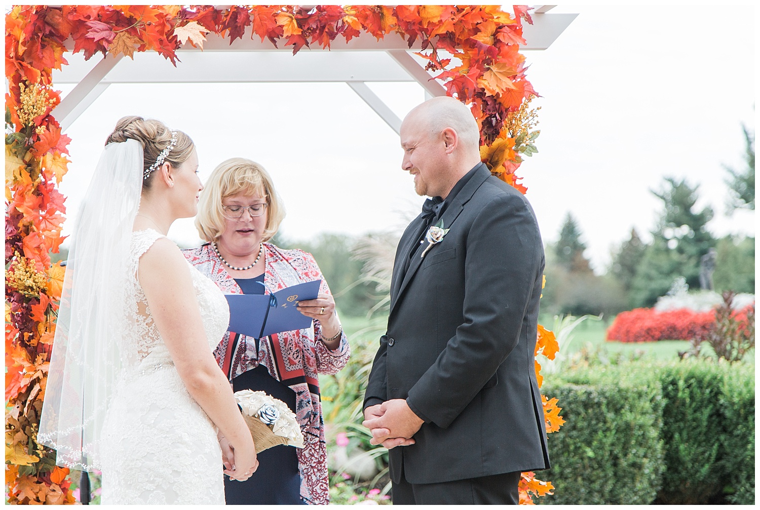 Jessica and Scott McKay - Terry Hills Golf Course - Batavia NY - Lass and Beau-591_Buffalo wedding photography.jpg