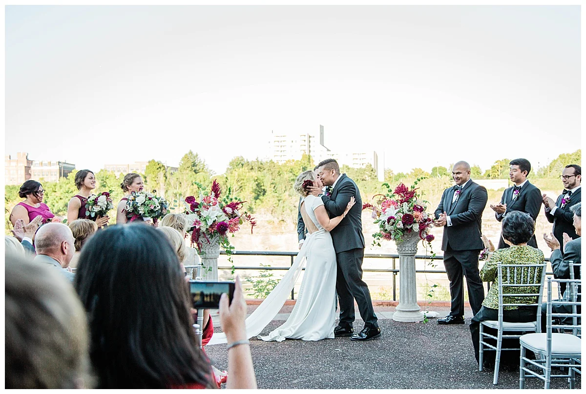 la luna wedding