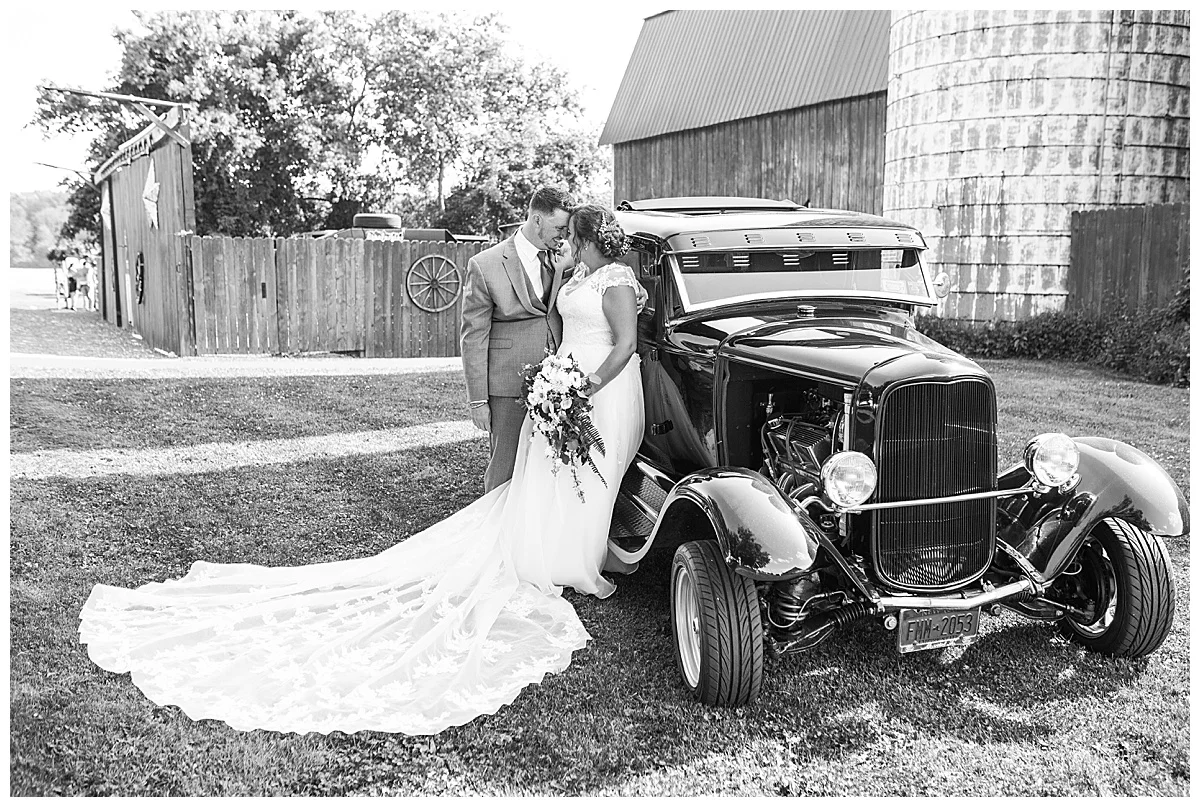 BECCA AND KYLE - TWIN SILOS - LASS AND BEAU-619.jpg