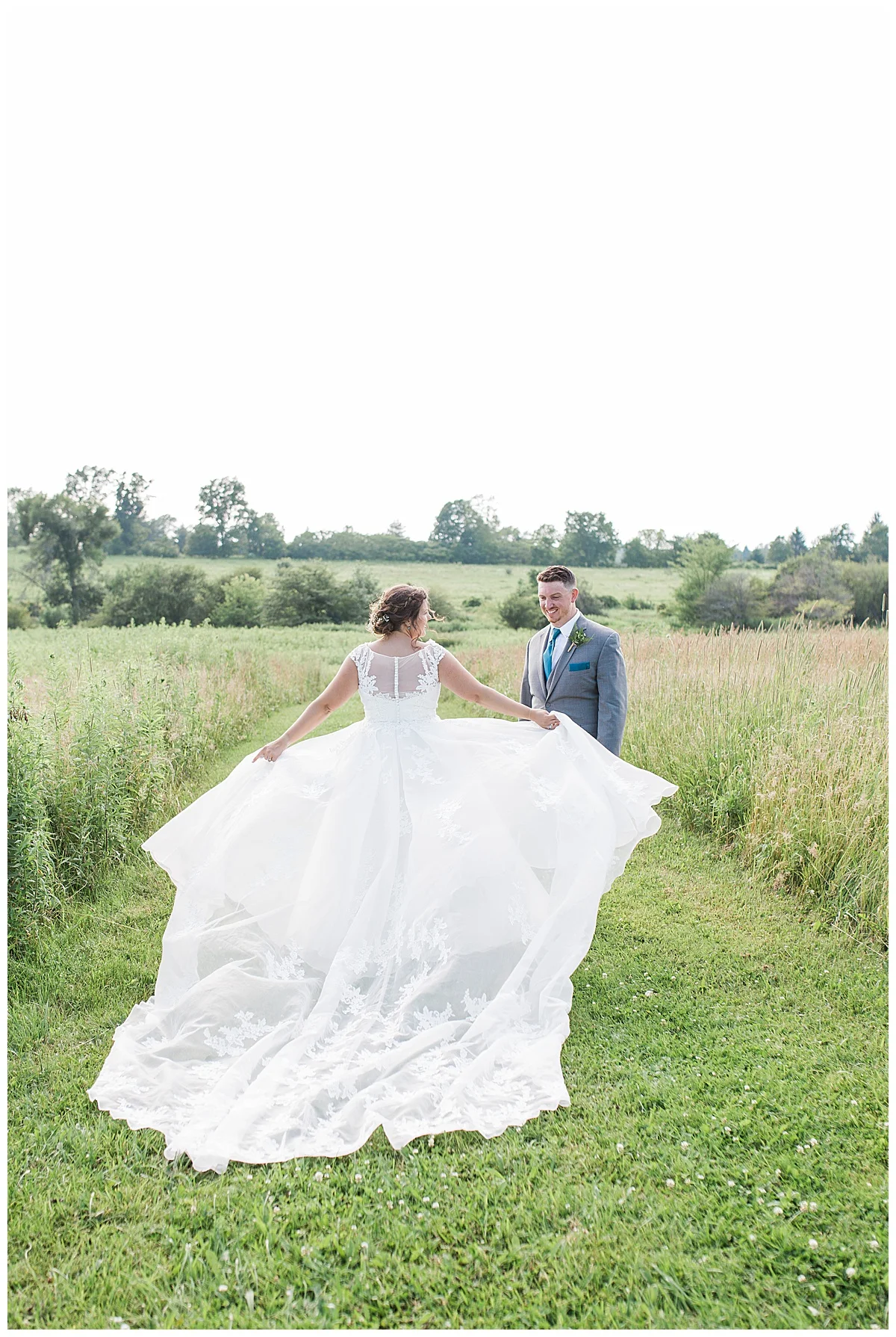 BECCA AND KYLE - TWIN SILOS - LASS AND BEAU-726.jpg