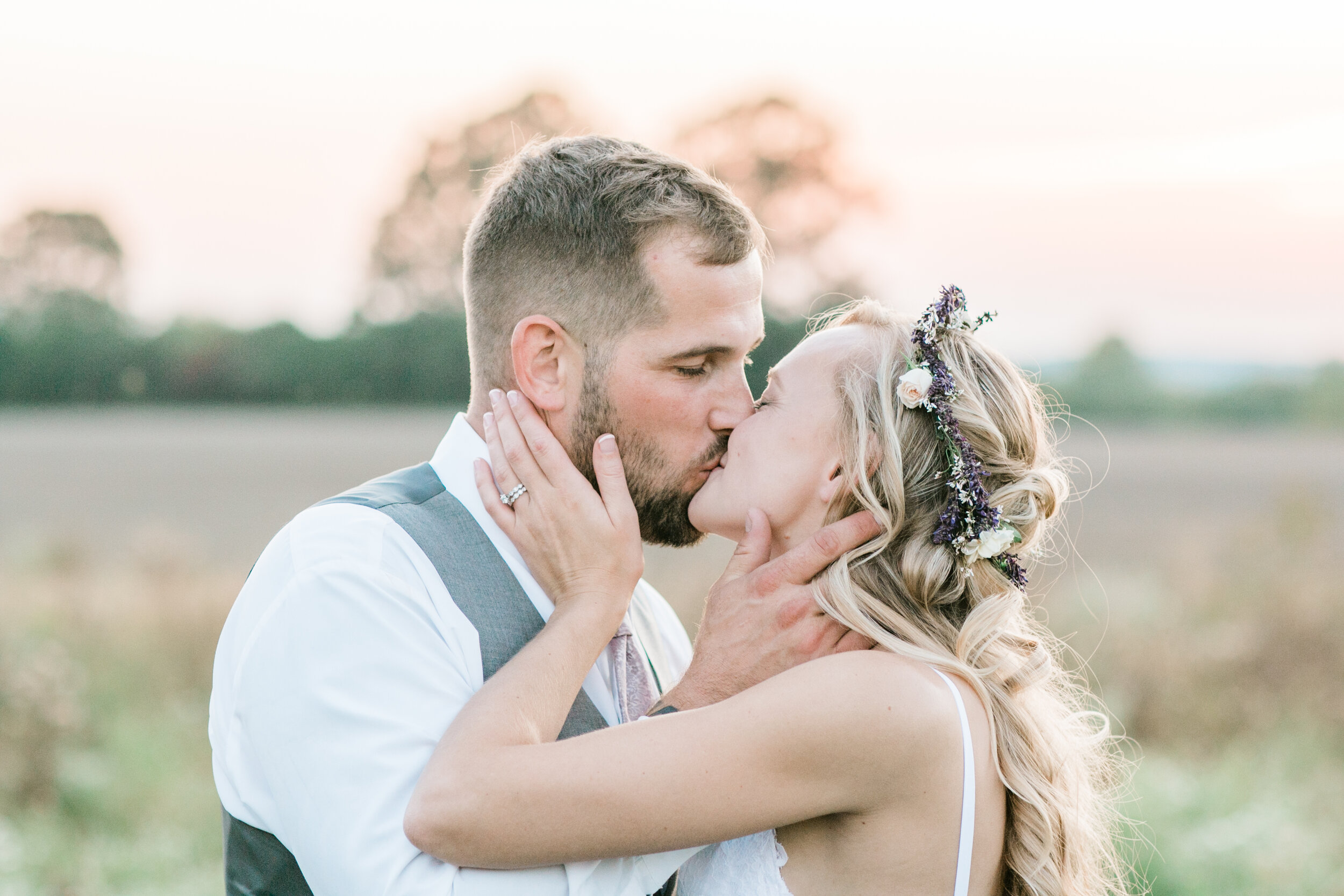 CAT AND KYLE - KINGS CATERING - WOODCLIFF HOTEL AND SPA - LASS AND BEAU-1104.jpg
