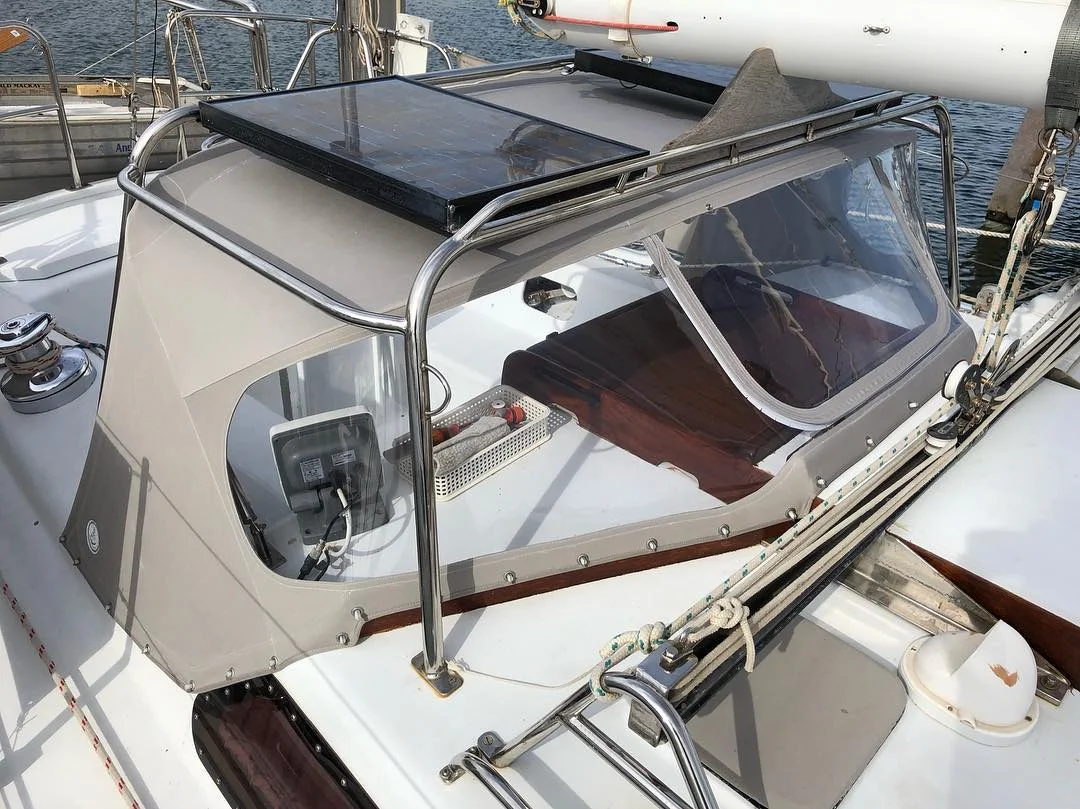 Yacht Dodger