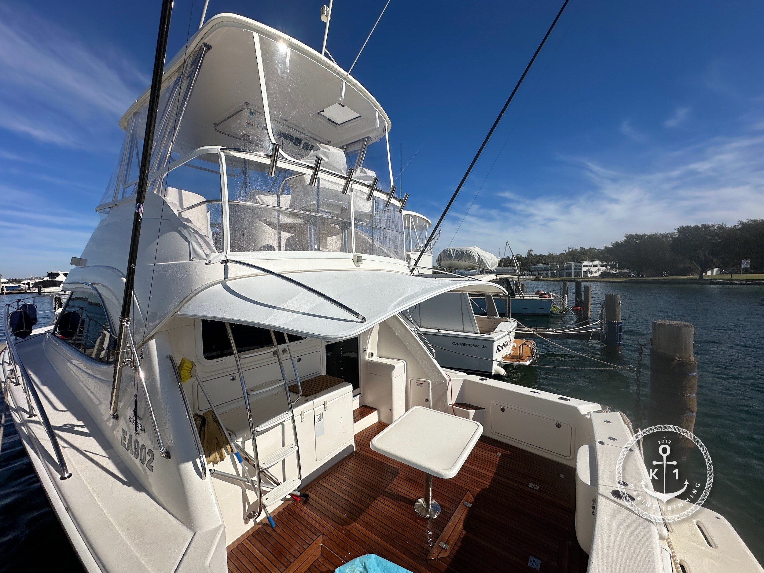 Riviera 40 Flybridge