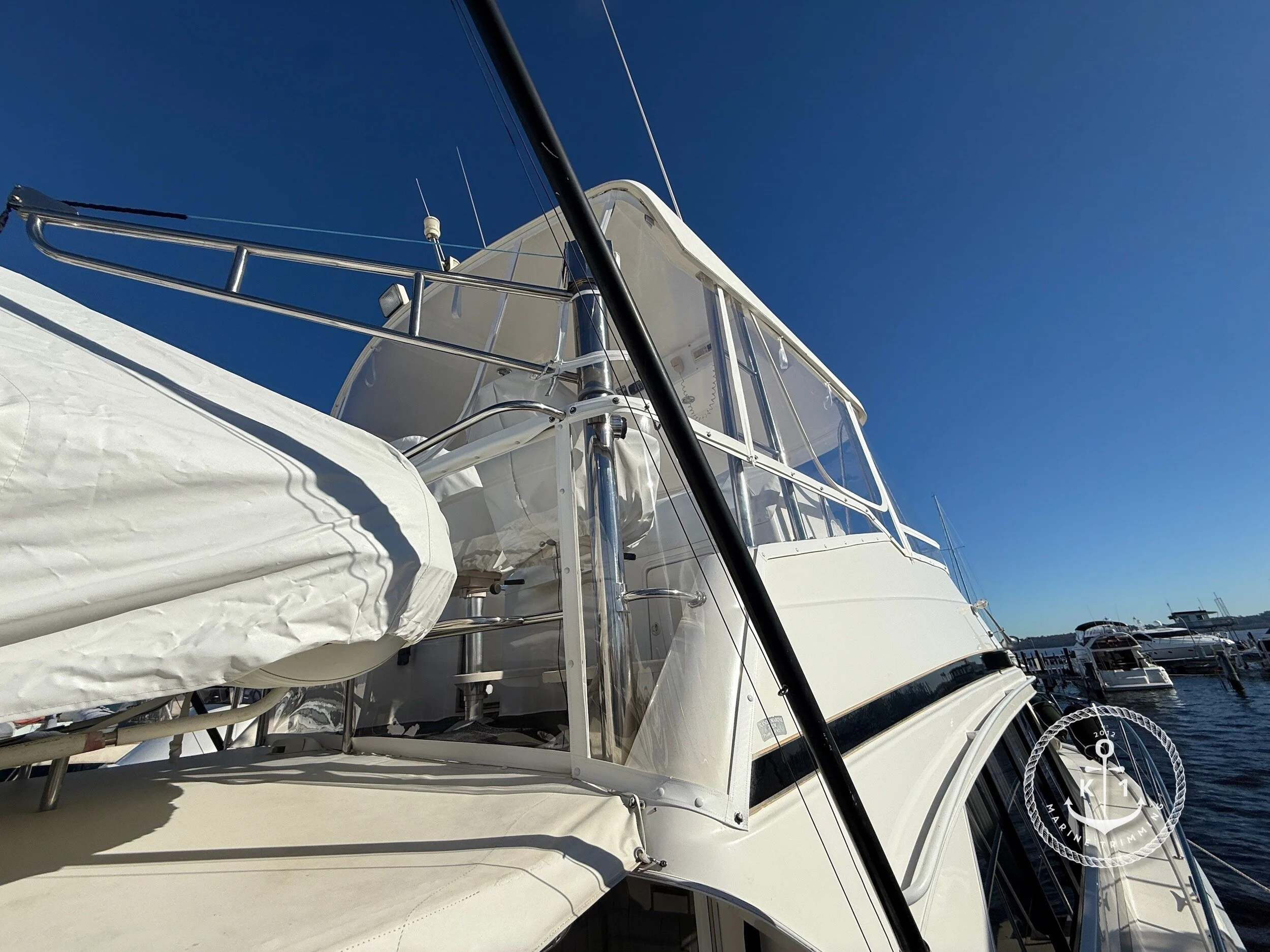 Riviera 43 Flybridge