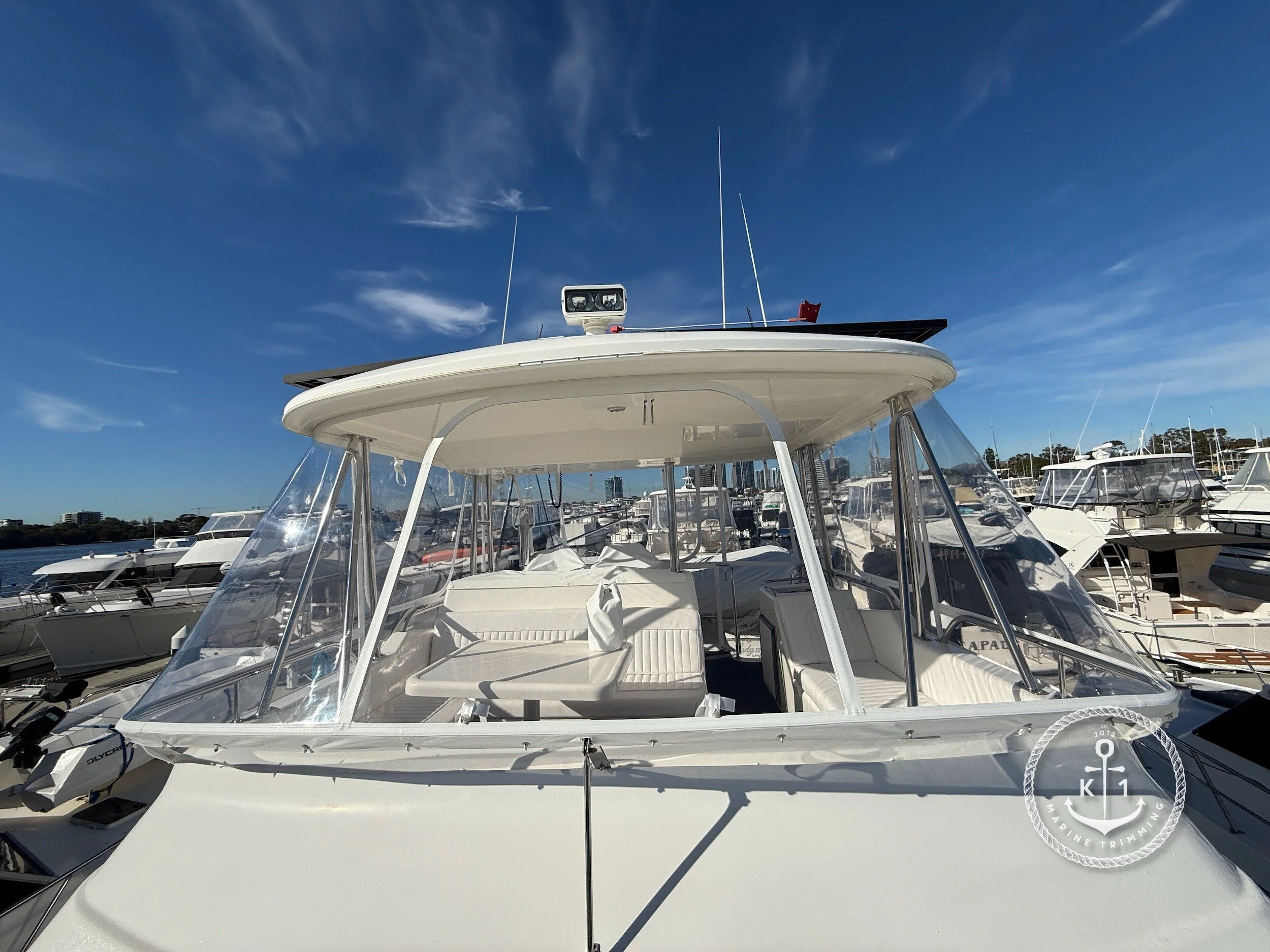 Riviera 43 Flybridge