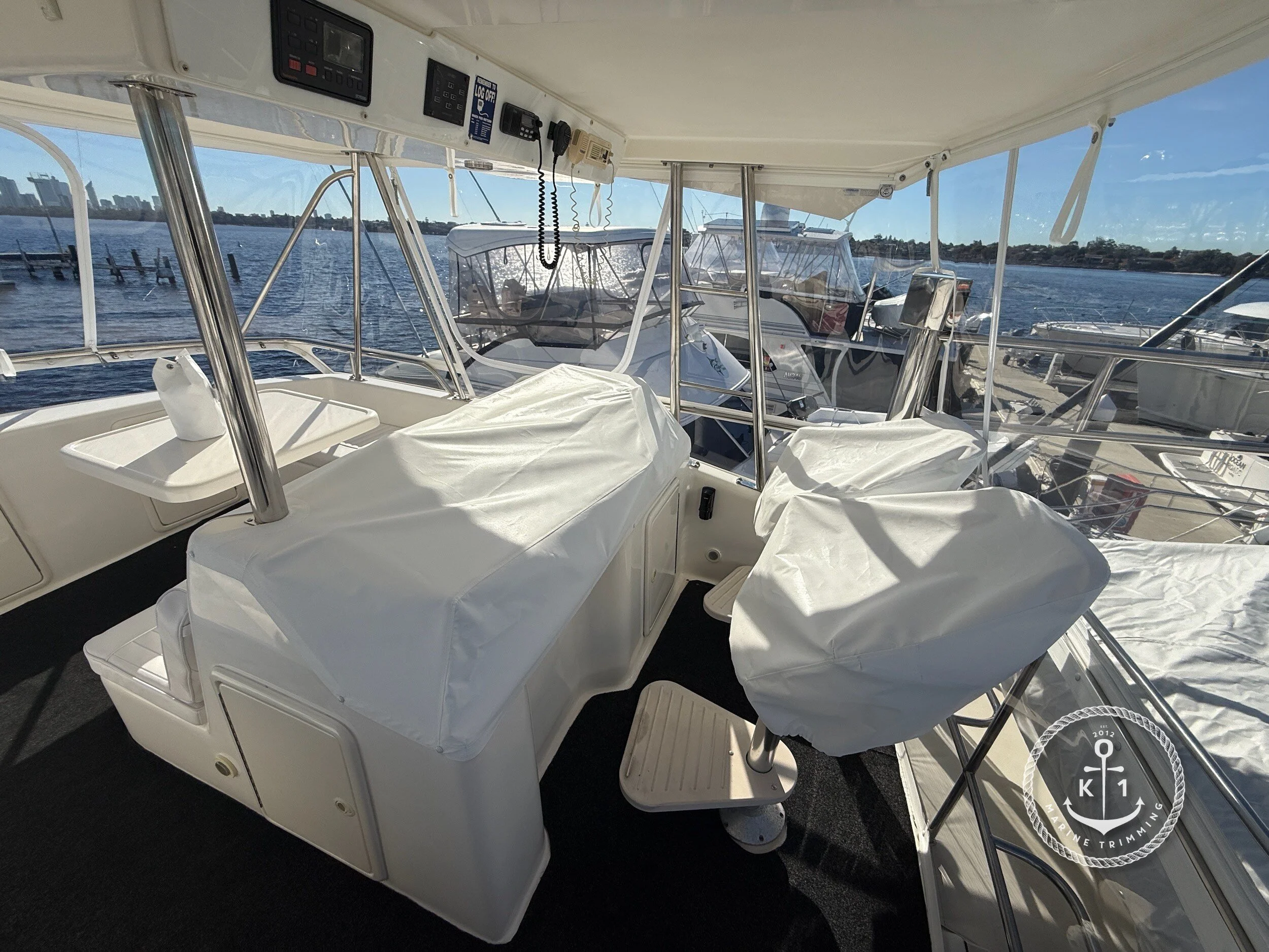 Riviera 43 Flybridge