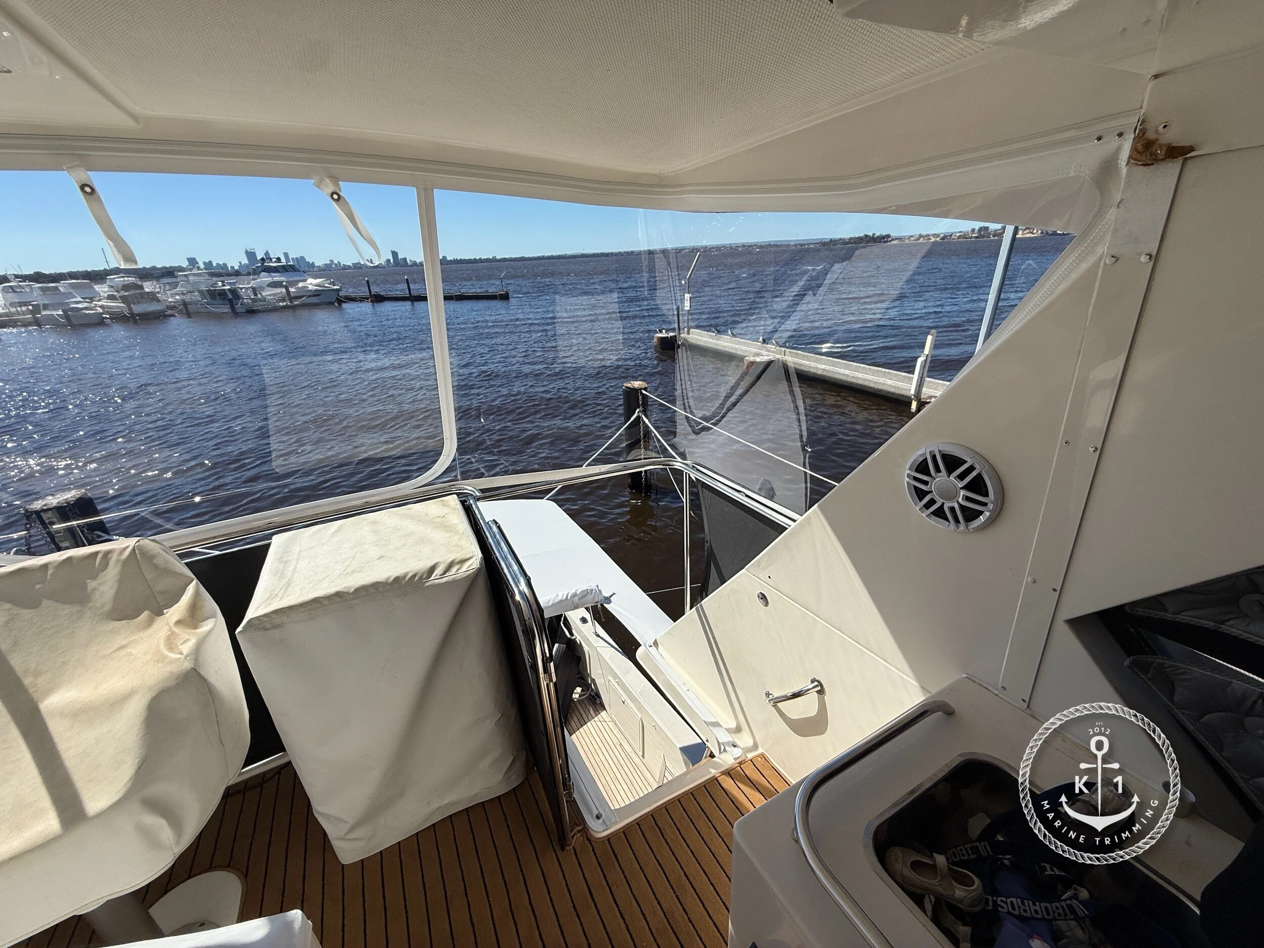 Riviera 52 Enclosed Flybridge