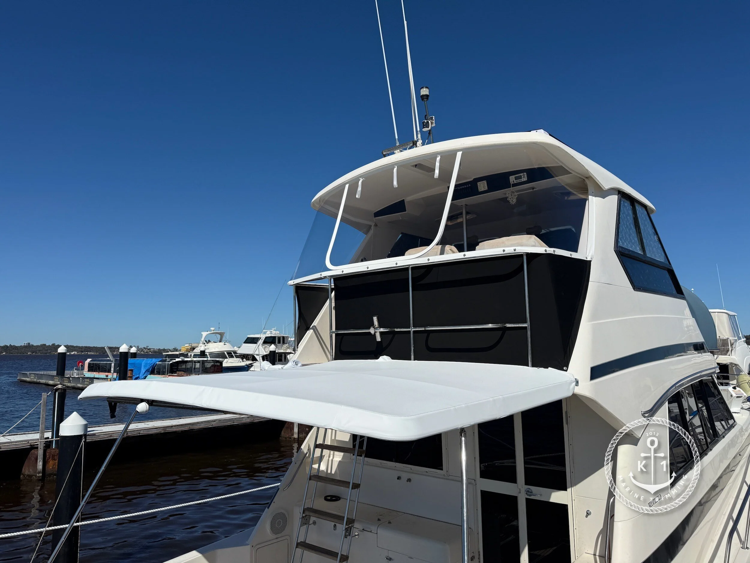 Riviera 52 Enclosed Flybridge