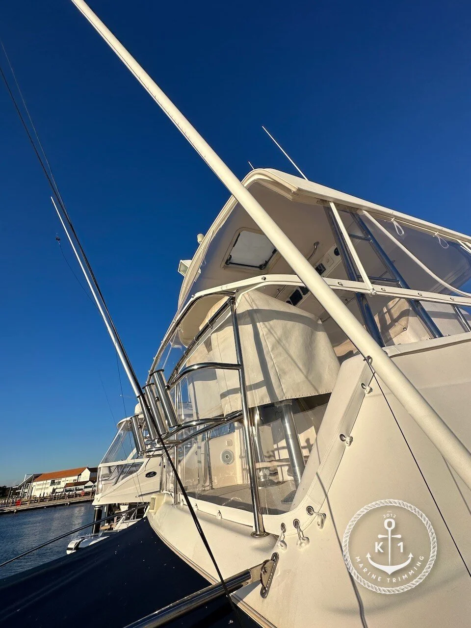 Riviera 43 Flybridge