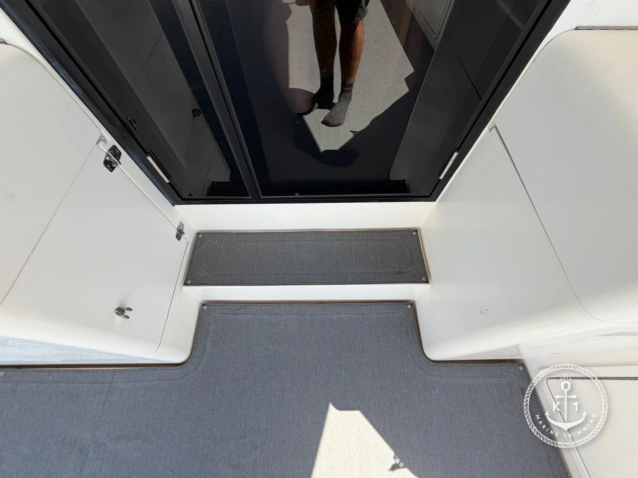 Riviera 52 Enclosed Flybridge