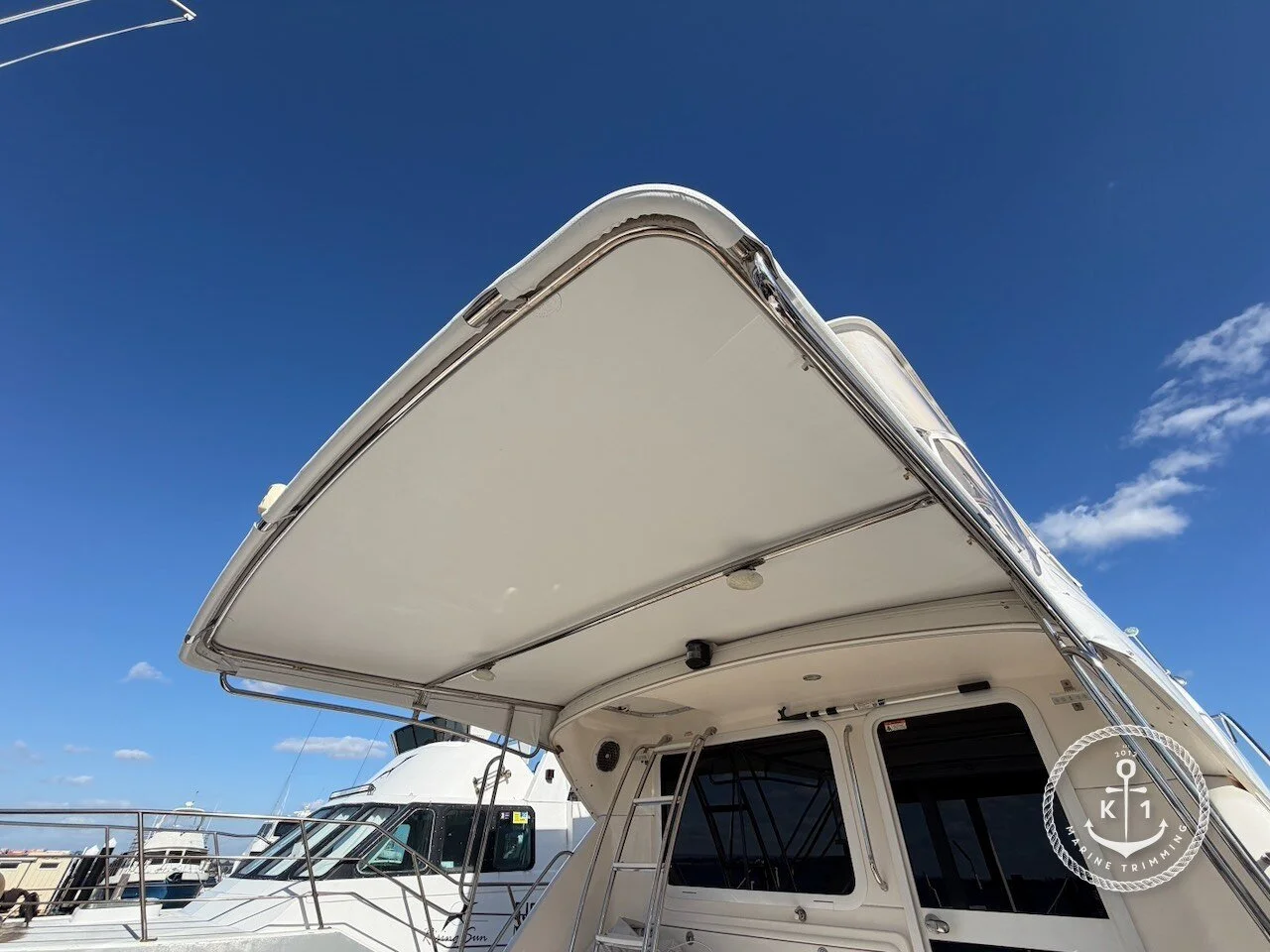 Riviera 42 Flybridge