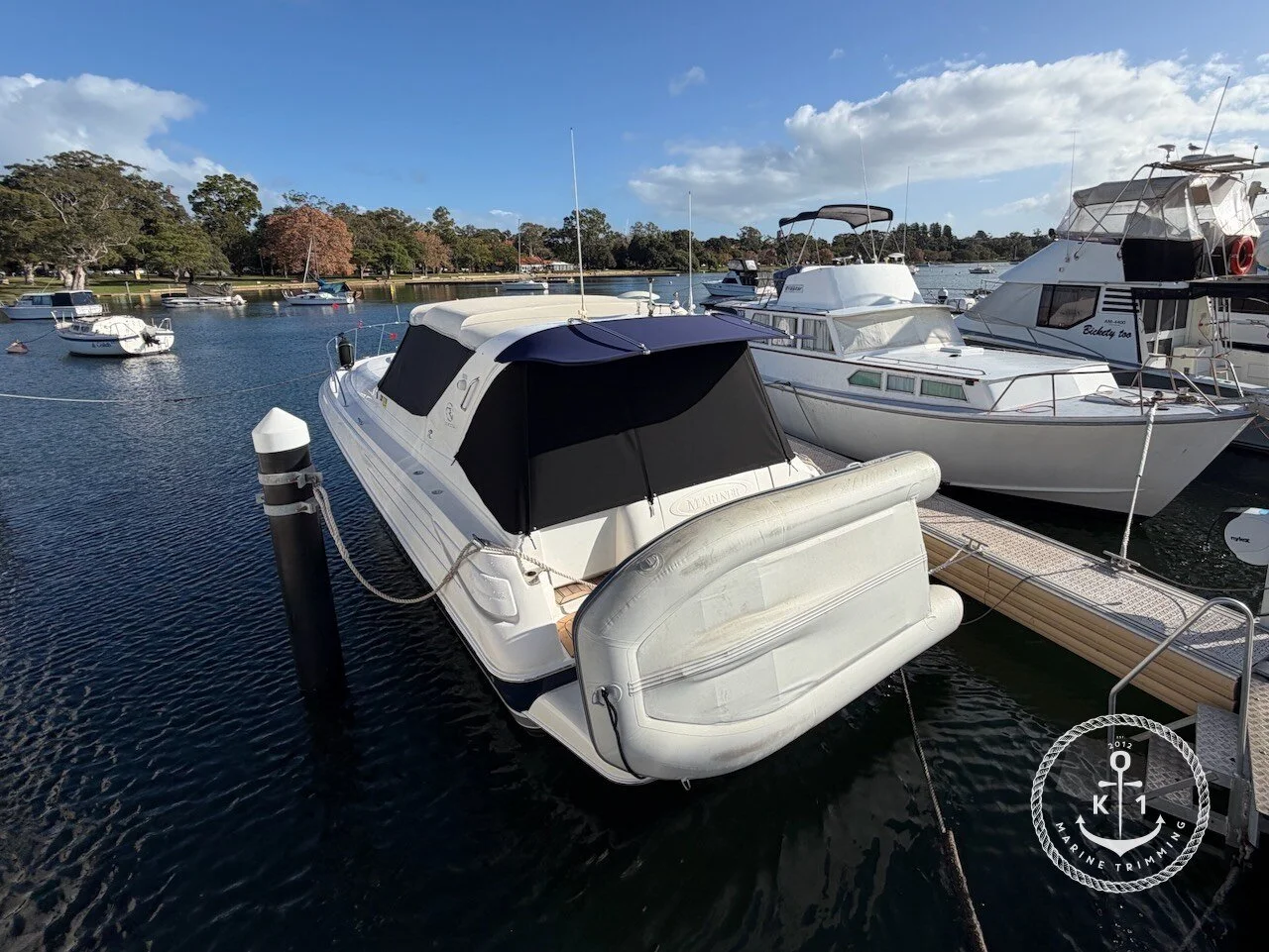 Riviera M370