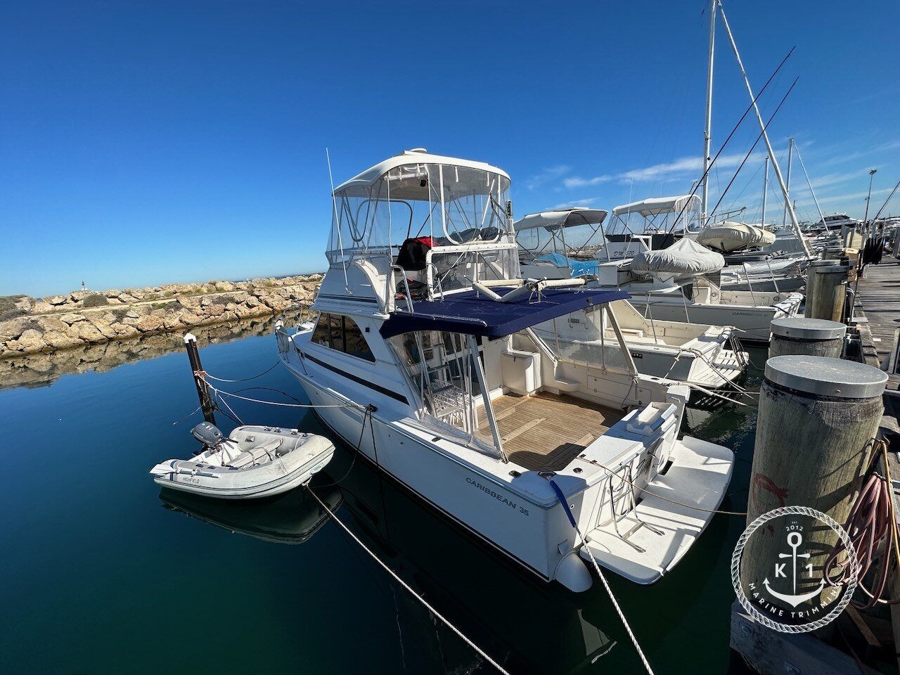 Caribbean 35 Flybridge