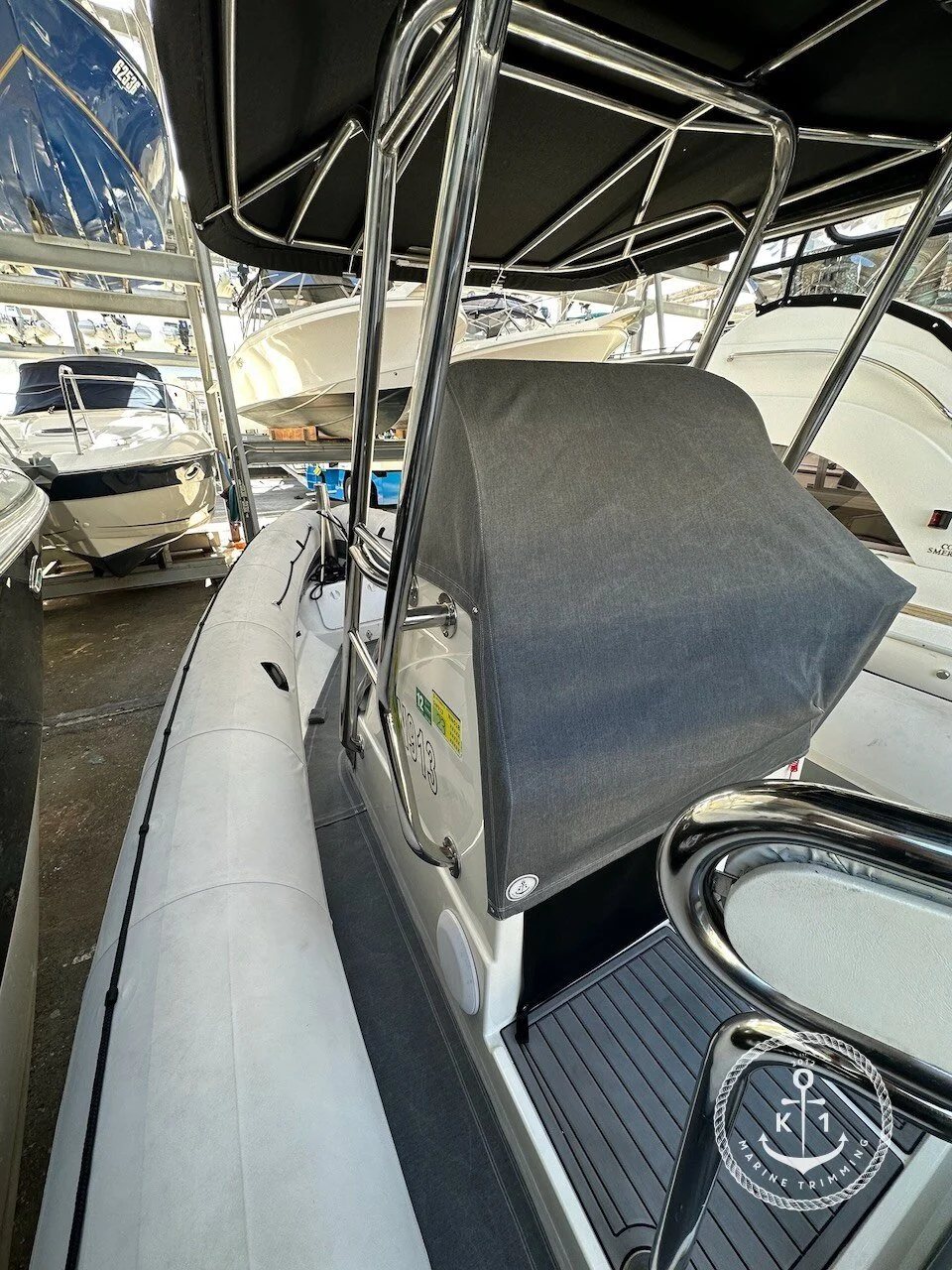 Protector 850 Centre Console