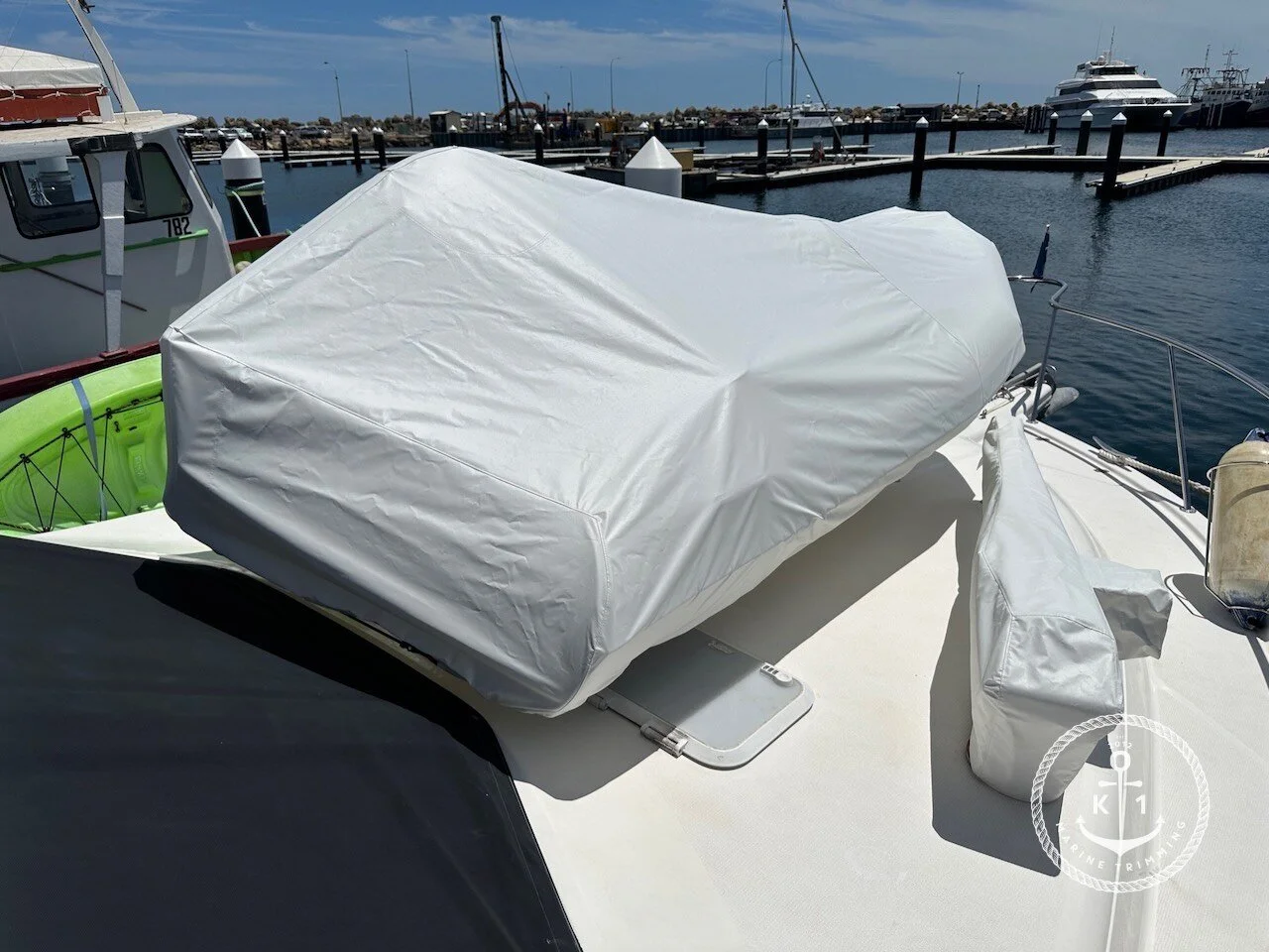 Riviera 3850 Flybridge