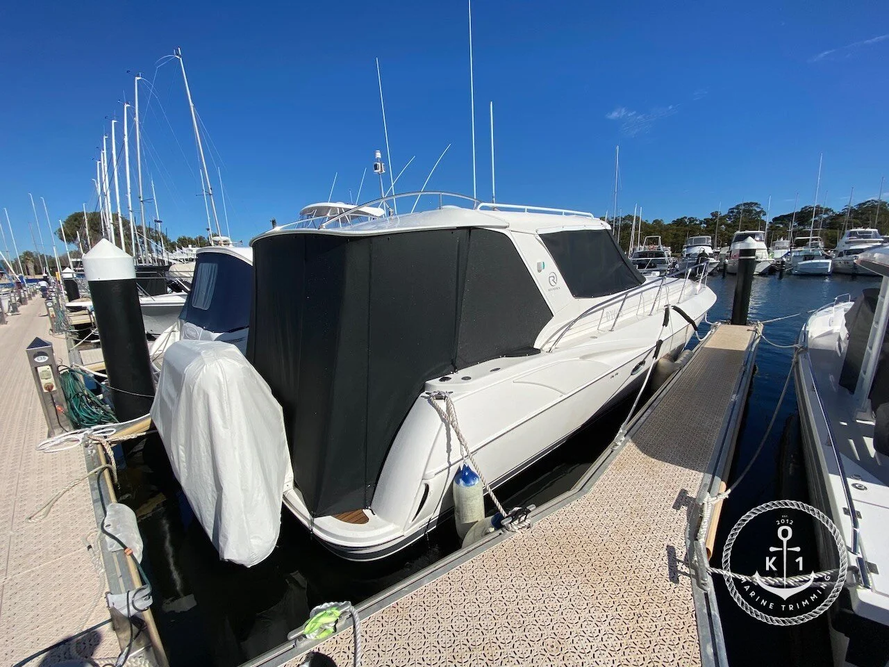 Riviera M400