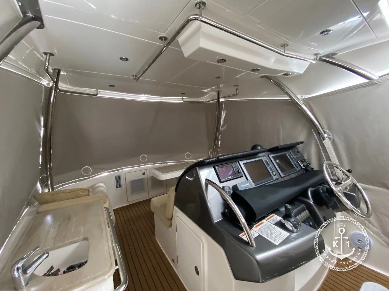 Riviera 43 Flybridge