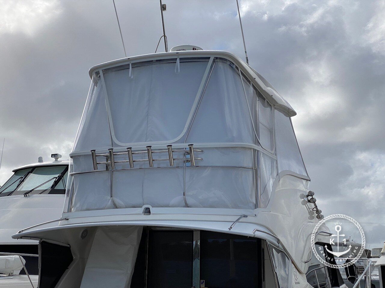 Riviera 43 Flybridge