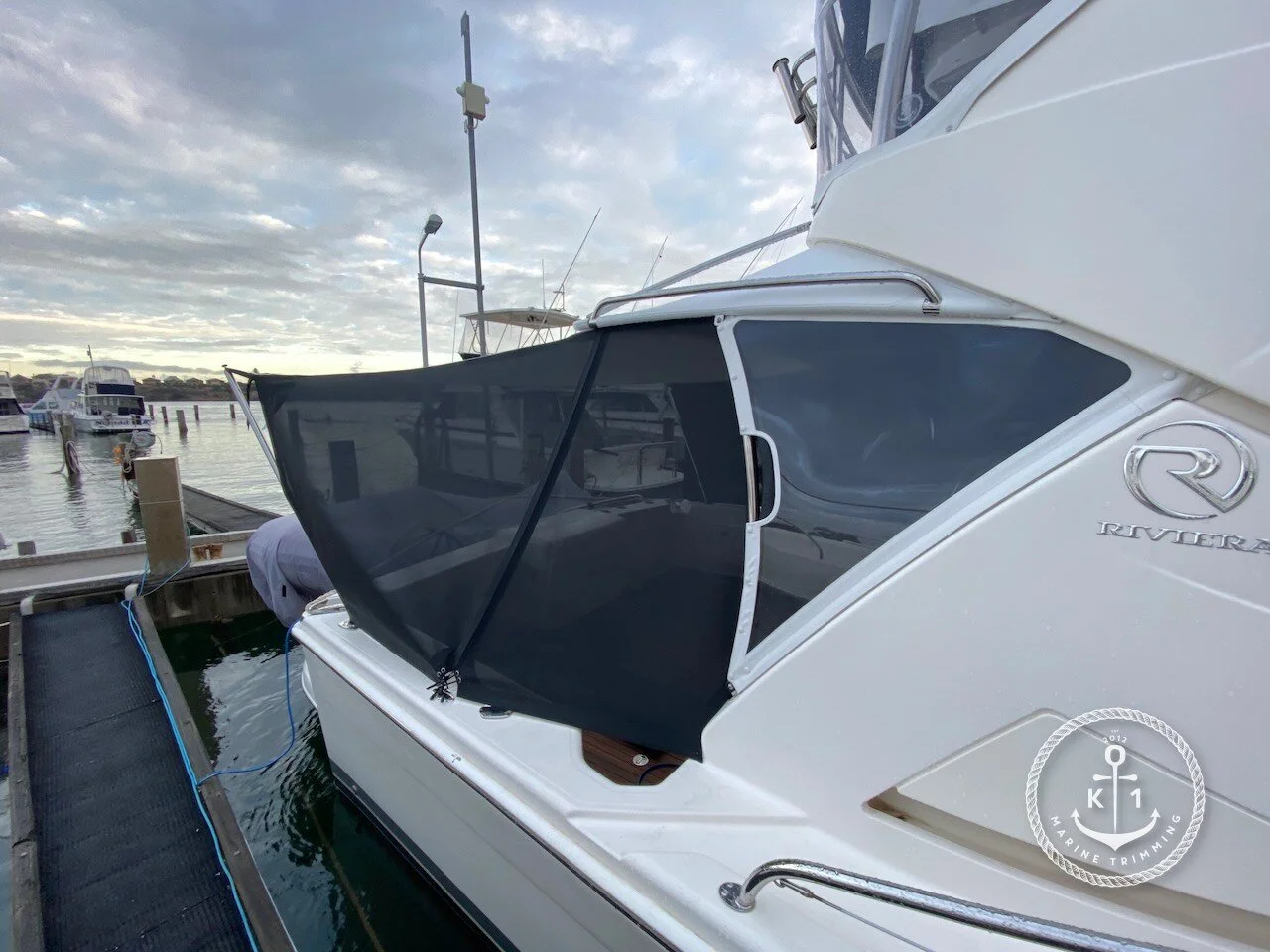 Riviera 43 Flybridge