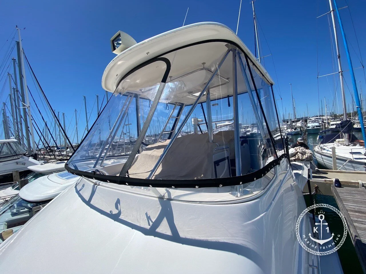 Riviera 37 Flybridge
