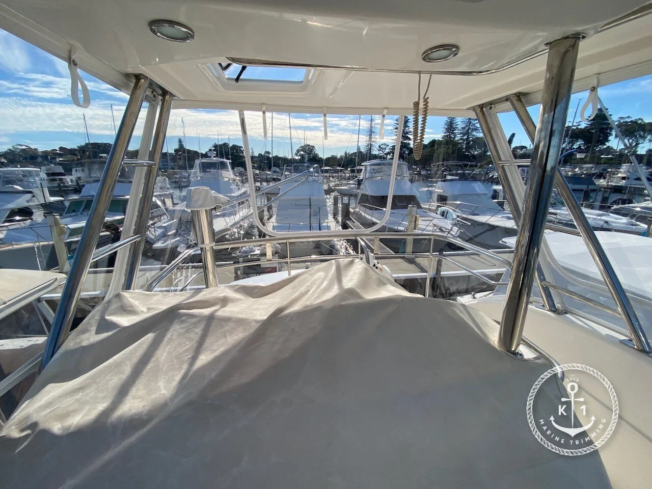 Riviera 37 Flybridge