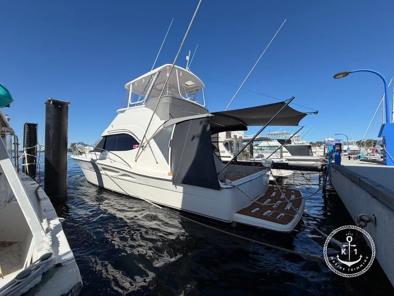 Riviera 40 Flybridge