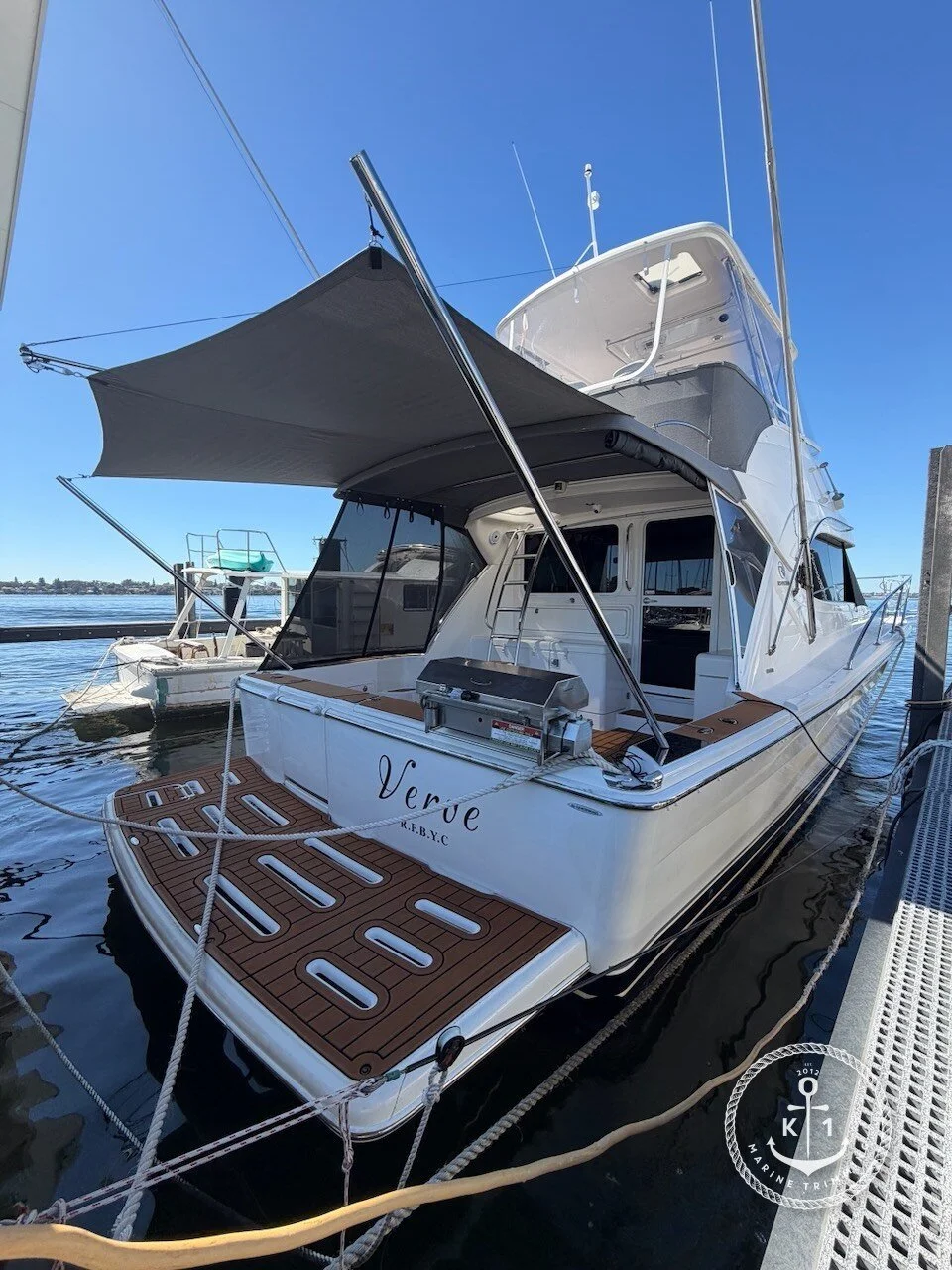 Riviera 40 Flybridge