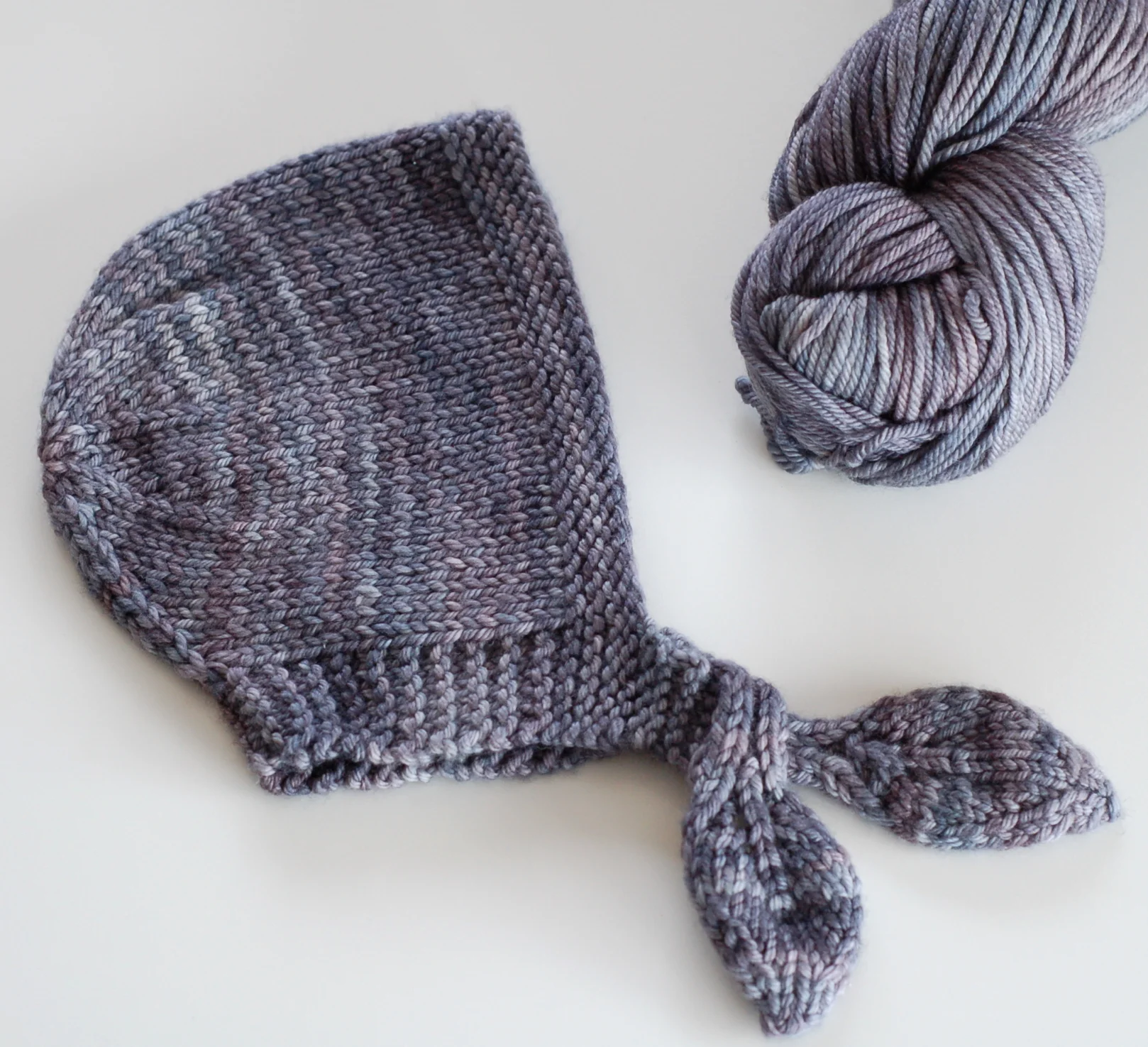 Buds and Blossoms Bonnet knitting pattern by Lisa Chemery - Frogginette Makes Things
