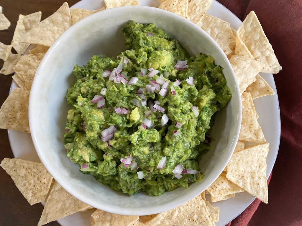 Amá Guacamole Tight.jpg