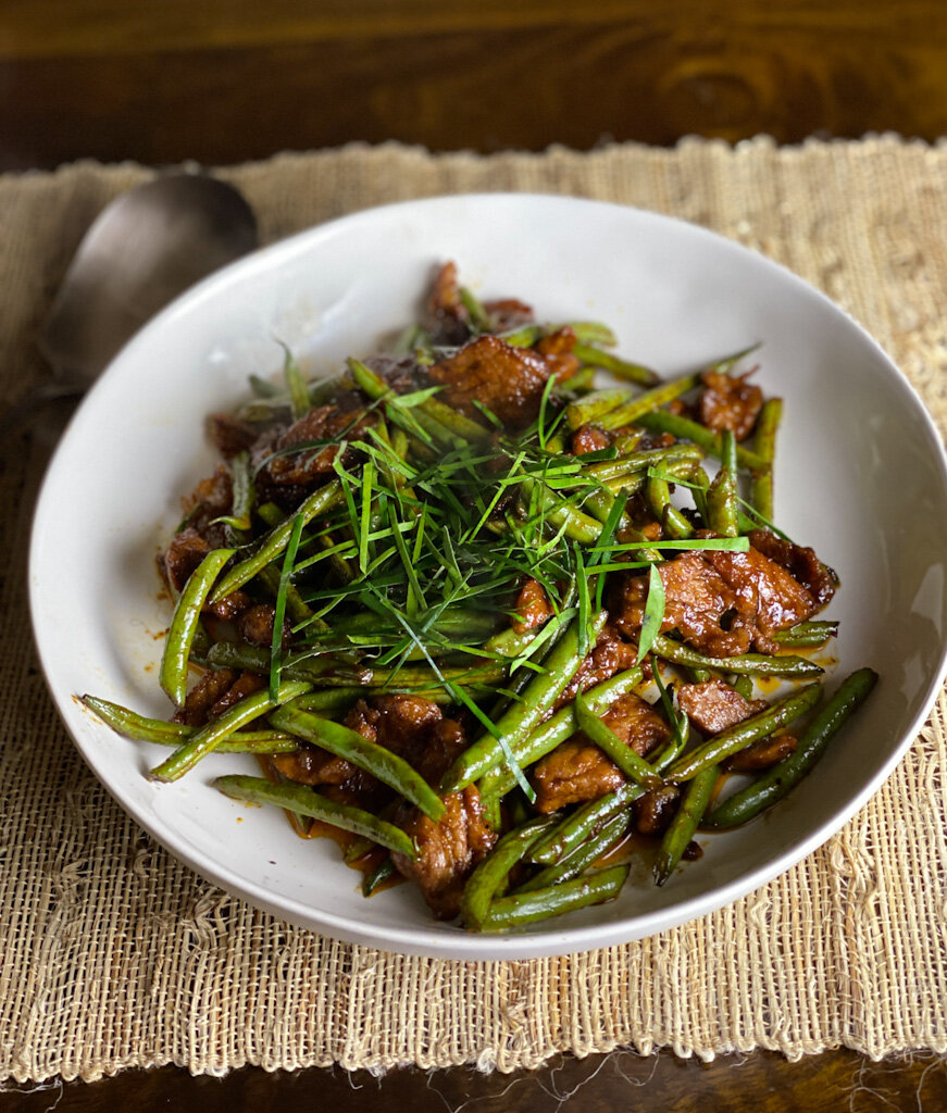 Phat Phrik Khing (Thai Sweet-Dry Curry with Pork and Long Beans)