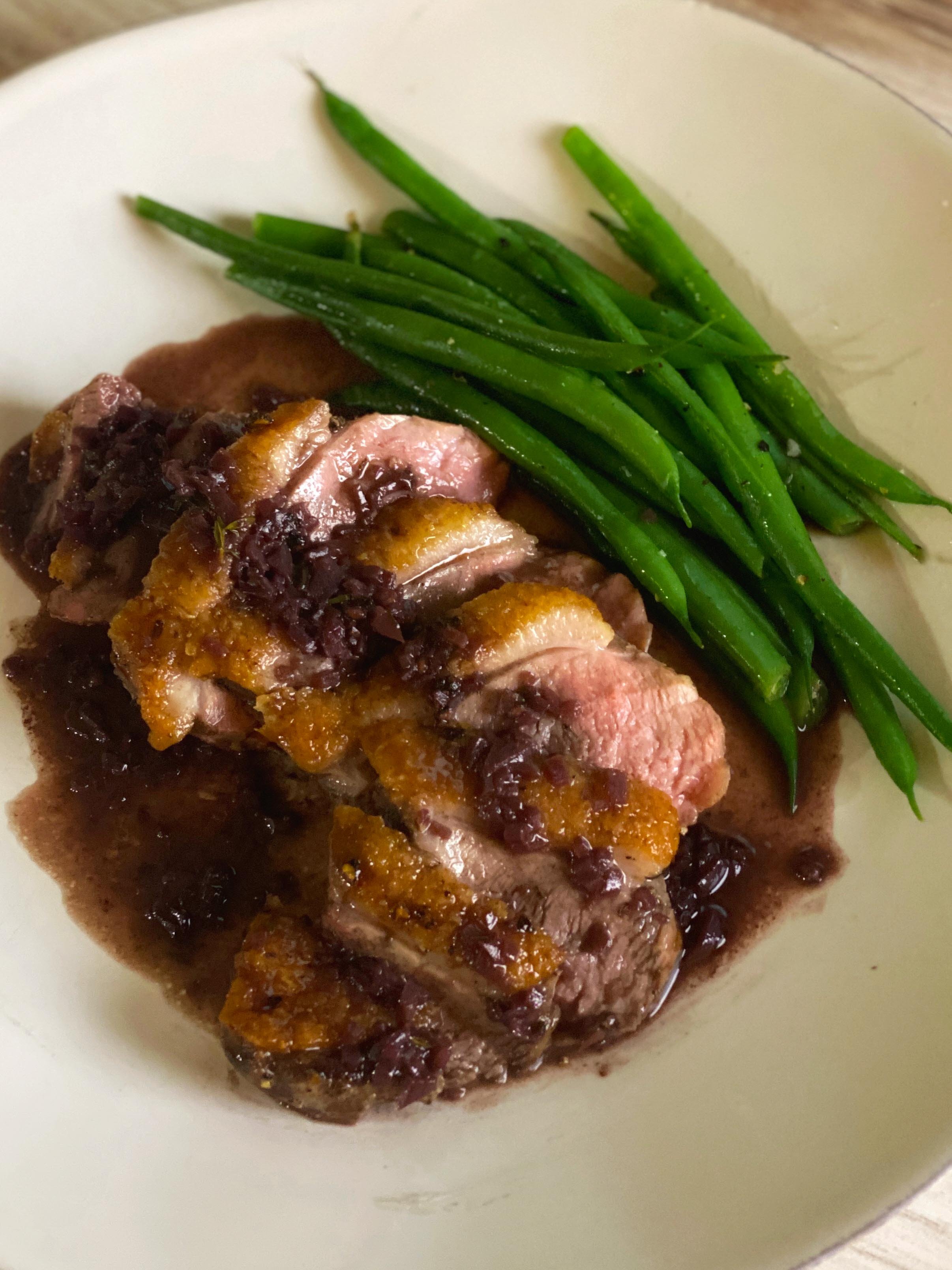 Magret (Duck Breast) with Red Wine and Shallots