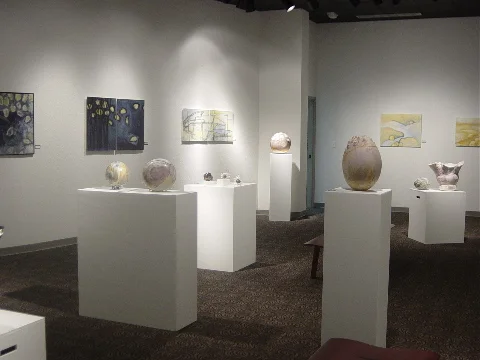 Art Walk 4-4-04 - 20 copy.jpg