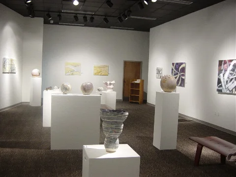 Art Walk 4-4-04 - 21 copy.jpg
