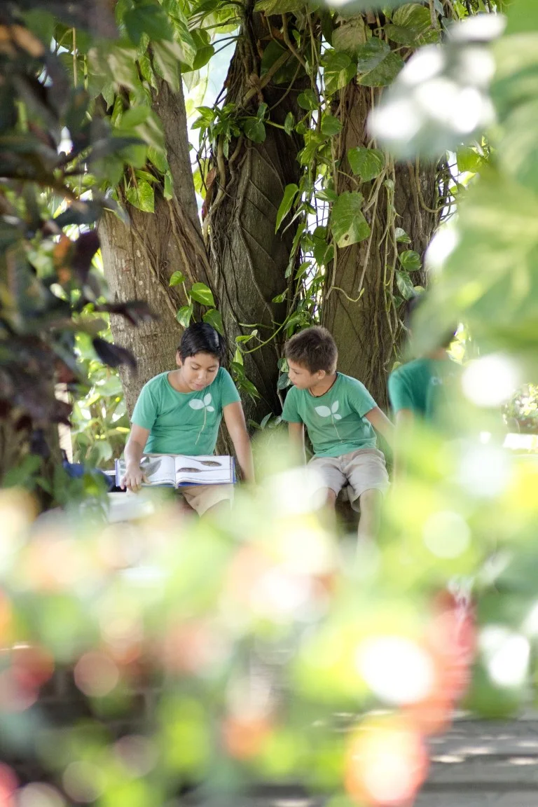 readingkids1.jpg
