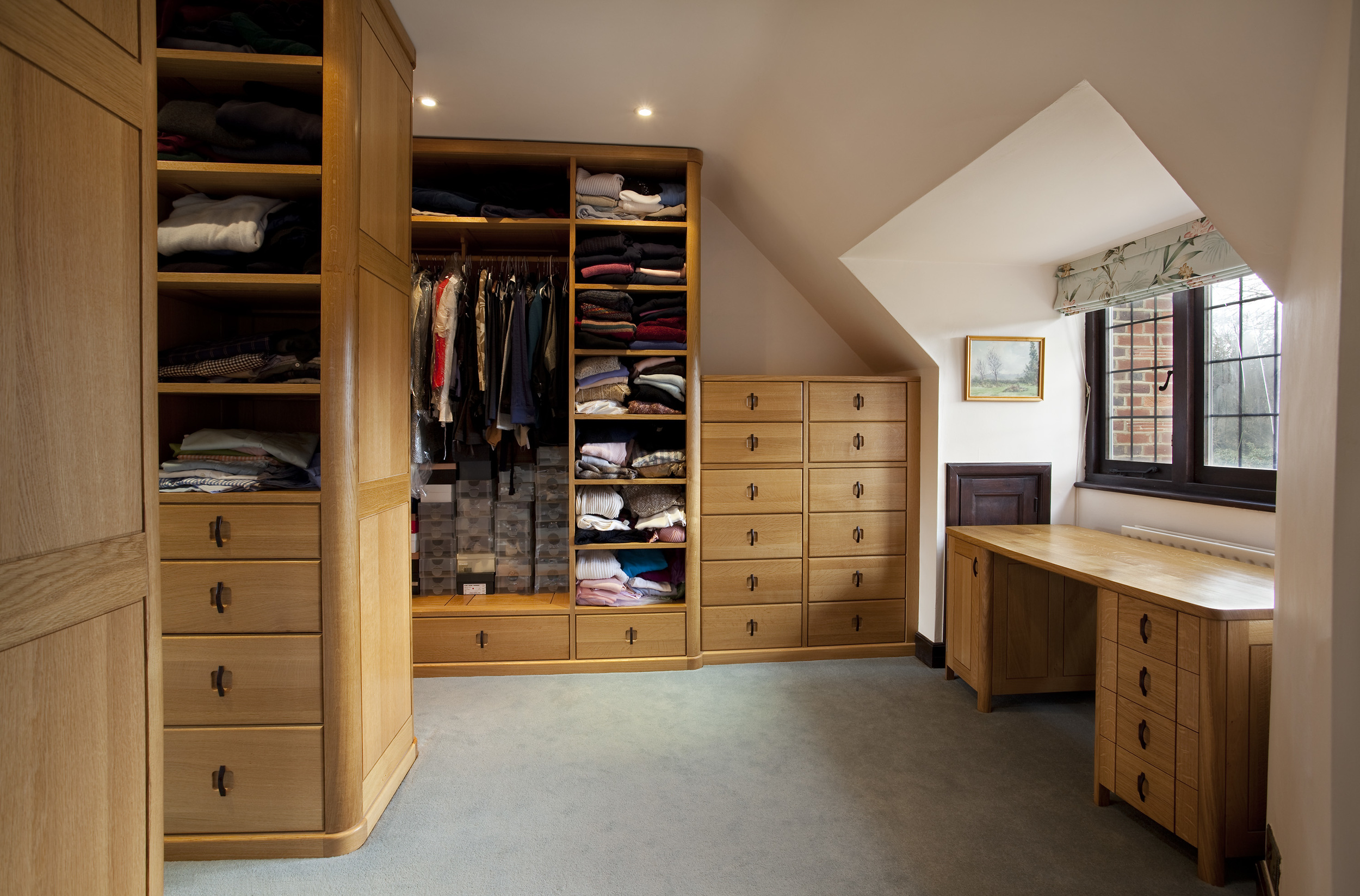 Fitted wardrobe by Simon Smith