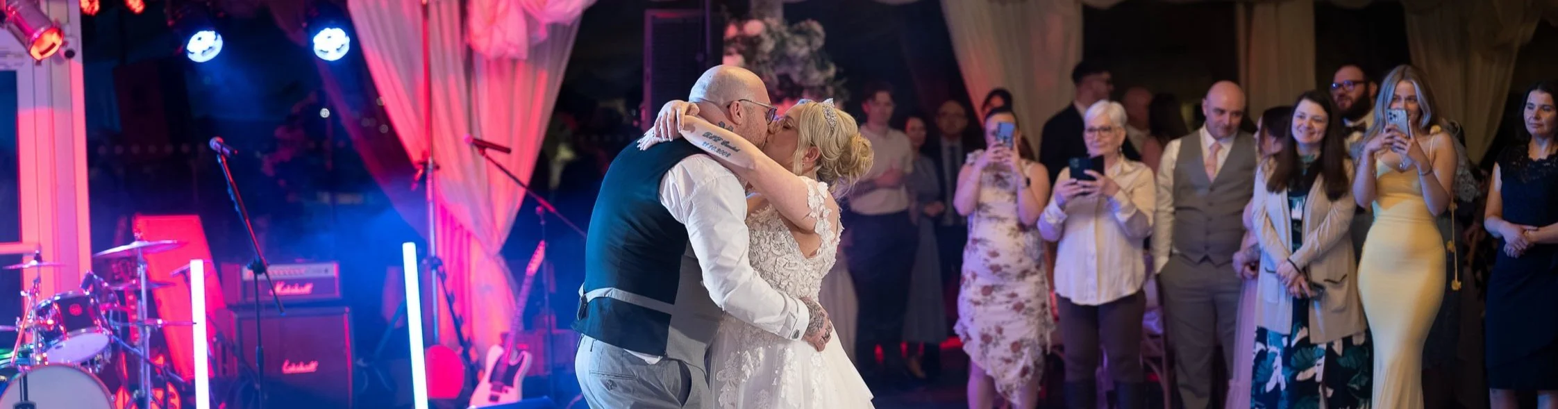 Sarah &amp; Stewart | Black Horse Beamish
